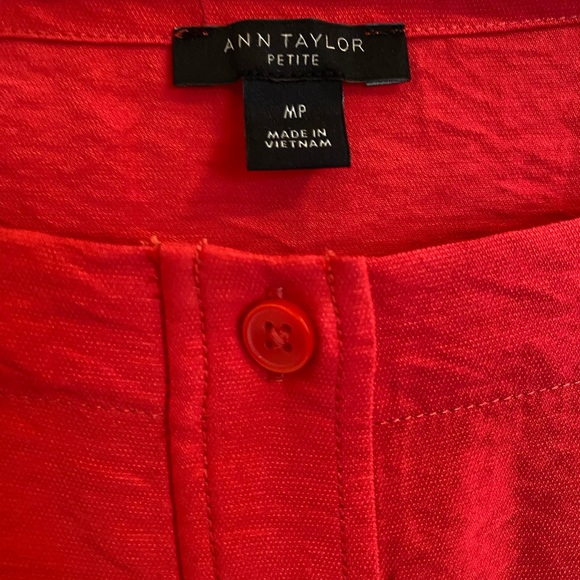 Ann Taylor Petite Top - Medium - Picture 5 of 6